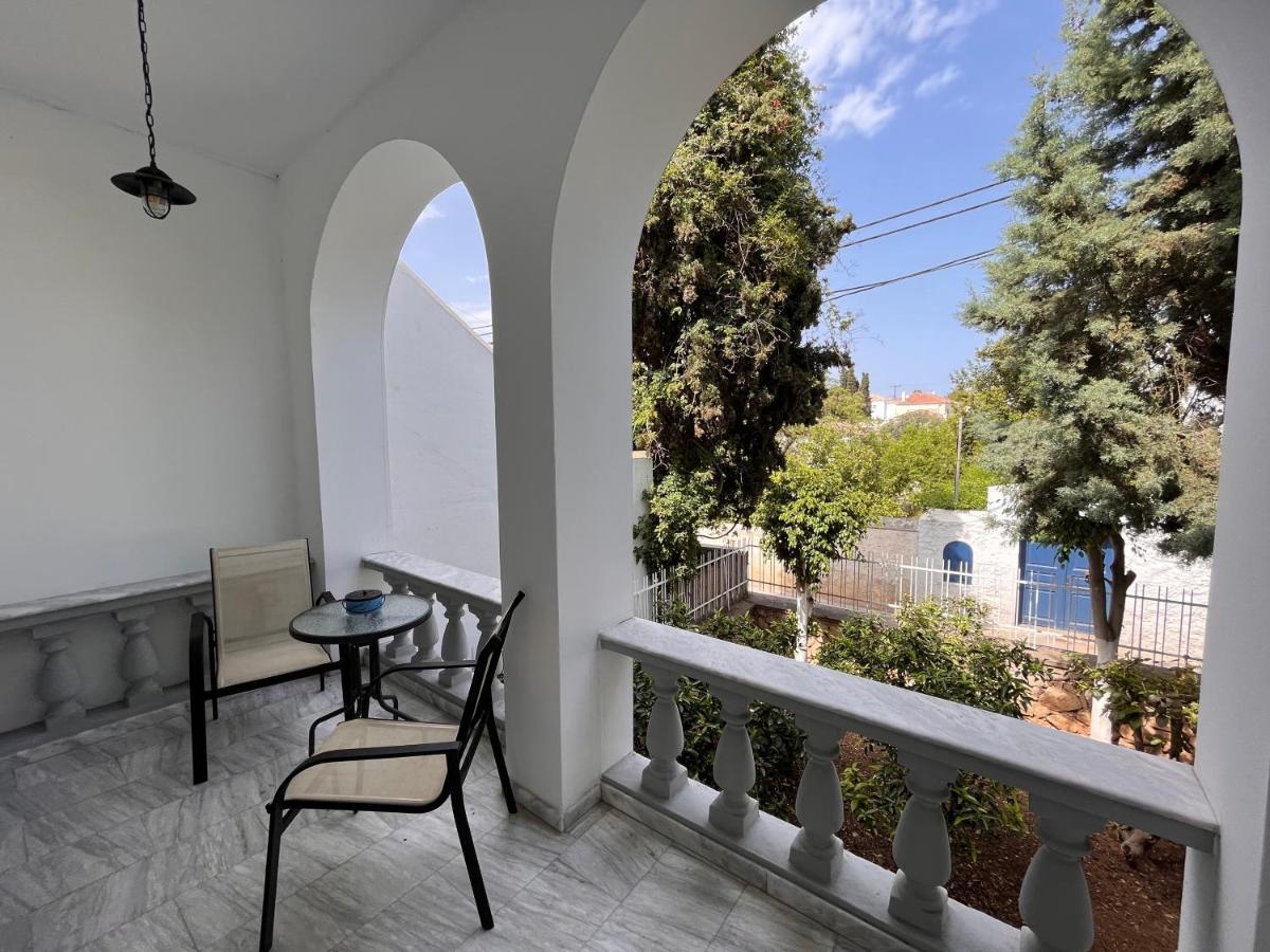 The Elegant Summer House Spetses Town Luaran gambar